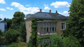 Märchenschloß mit Potenzial, 01445 Radebeul, Mehrfamilienhaus