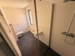 Badezimmer im Obergeschoss - Mehr Raum für dich – 2-Etagen-Wohnung für dein nächstes Kapitel