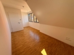 Arbeitszimmer Dachgeschoss - Mehr Raum für dich – 2-Etagen-Wohnung für dein nächstes Kapitel