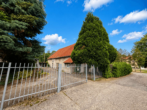 Einfahrt - Sanierungsobjekt in einmaliger Lage am Schloss Berbisdorf
