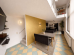Wohnzimmer Nebenhaus EG - Attraktives Wohn- und Geschäftshaus mit Rehazentrum und drei Maisonettewohnungen in Dresden