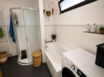 Bad Nebenhaus EG - Attraktives Wohn- und Geschäftshaus mit Rehazentrum und drei Maisonettewohnungen in Dresden