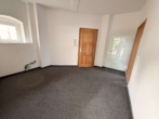 Personaleingang Büro - Laden/ Büro mit idealer Verkehrsanbindung