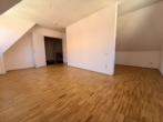 Schlafzimmer Dachgeschoss - Mehr Raum für dich – 2-Etagen-Wohnung für dein nächstes Kapitel
