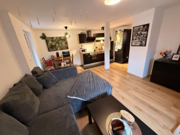 3 Raum Wohnung sucht neue Mieter, 01640 Coswig, Etagenwohnung